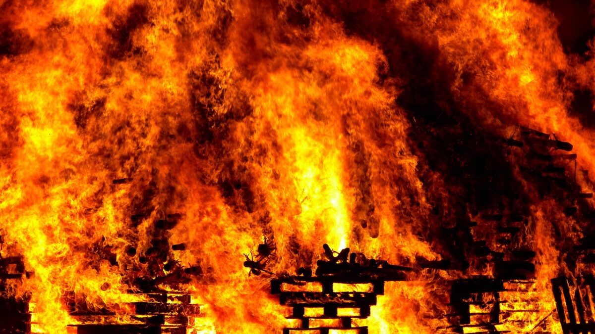 fire, burn, warm, heat, flame, blaze, blazing, burning, flaming, hot, fire, fire, fire, fire, fire
